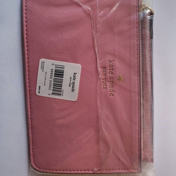 NWT Kate Spade Wallet (SOLD) - Picture 2 of 3